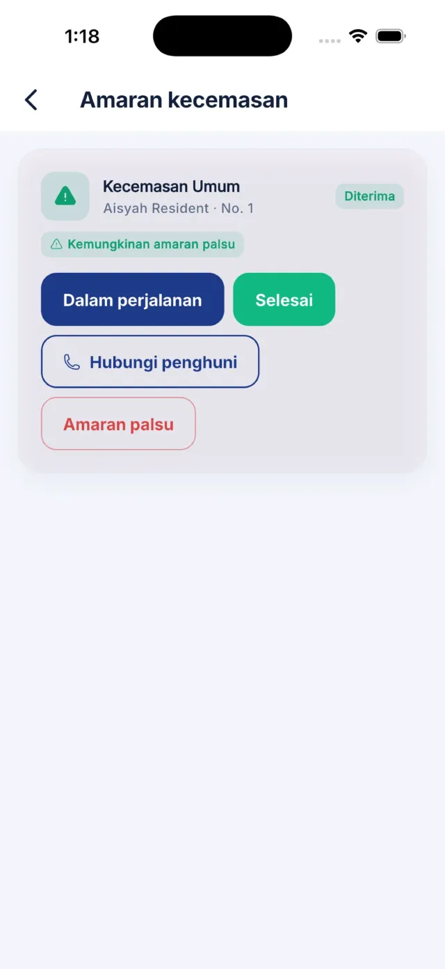 Butiran kes kecemasan dengan butang Terima kes, Dalam perjalanan dan Selesai.